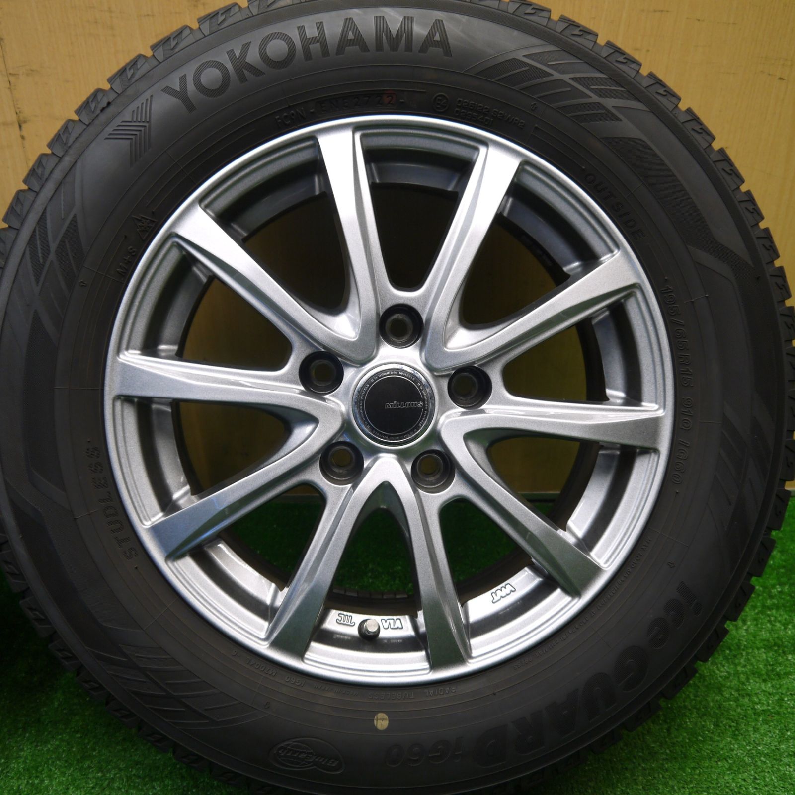  バリ溝 22年 キレイ 8 5分 スタッドレス 195 65 R 15 ヨコハマ アイスガード iG 60 MiLLOUS ミルアス 15インチ PCD 114 3 5 H ス 15インチ タイヤ ホイールセット