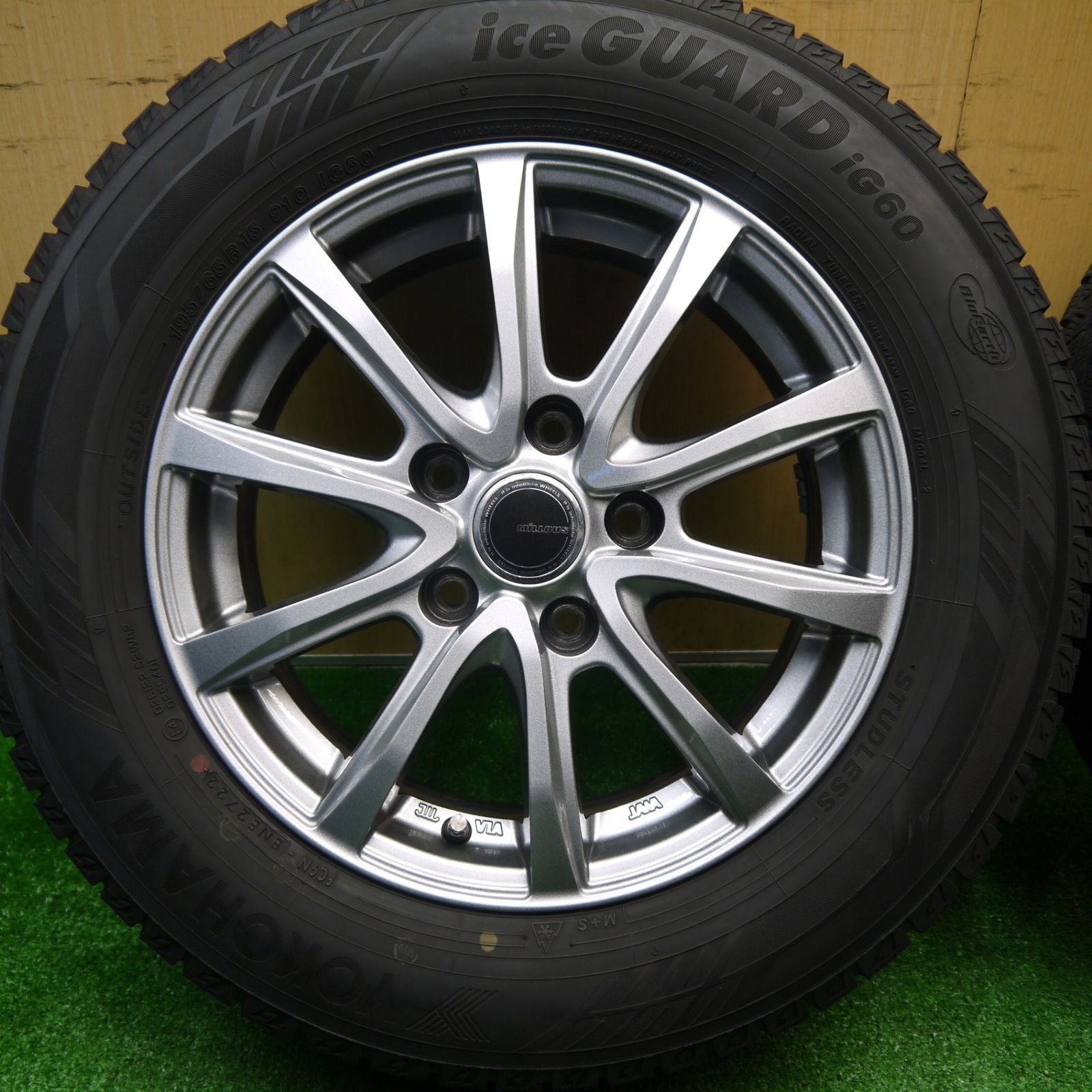 バリ溝 22年 キレイ 8 5分 スタッドレス 195 65 R 15 ヨコハマ アイスガード iG 60 MiLLOUS ミルアス 15インチ PCD 114 3 5 H ス