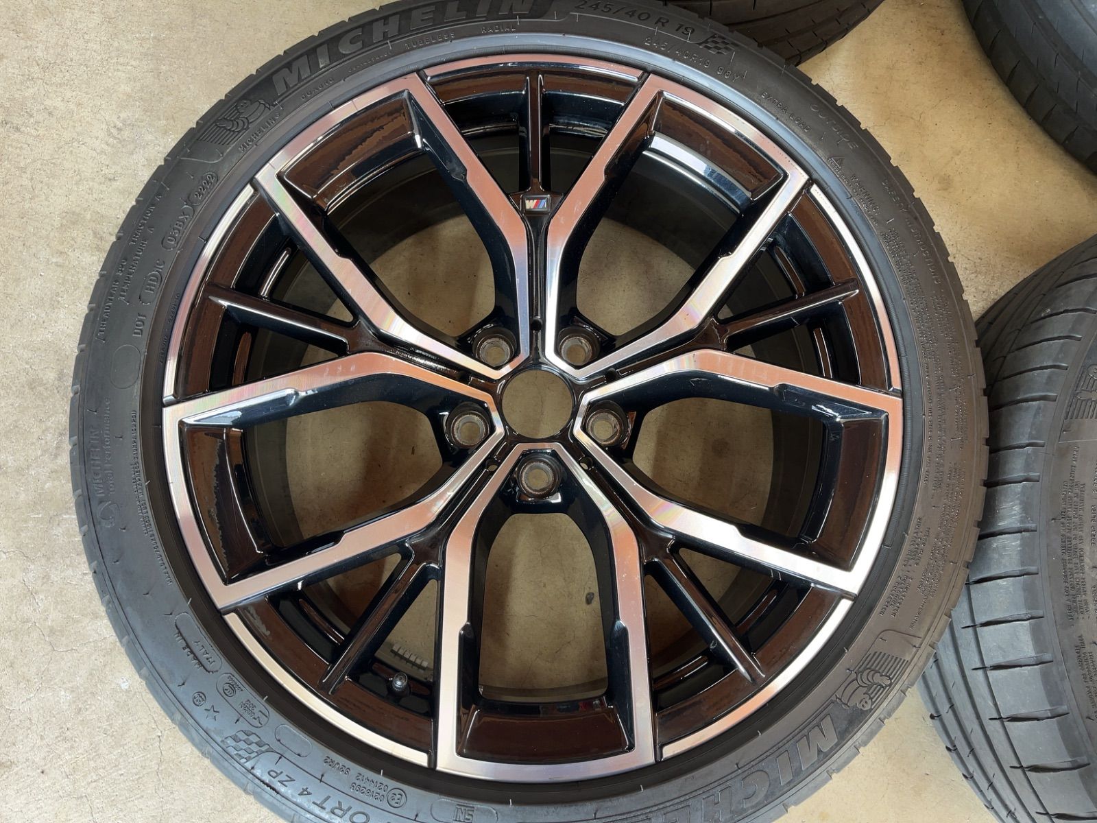 BMW G 30 31 Mスポーツ 後期型 ミシュラン付 19インチ 4本セット