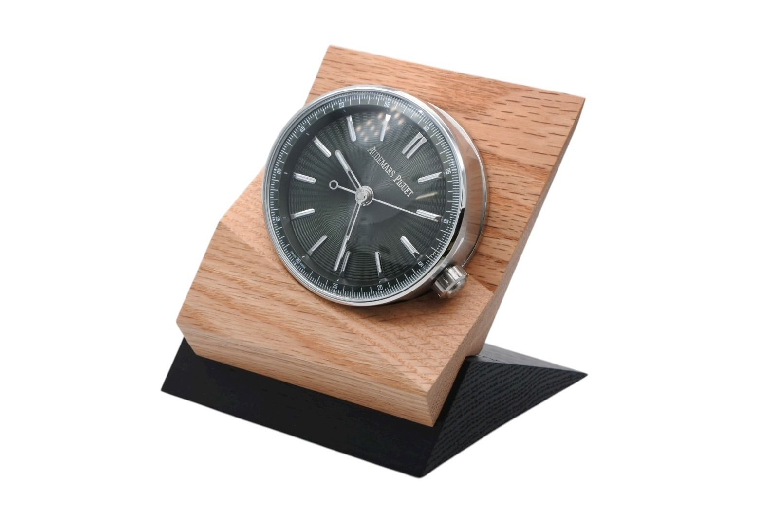 AUDEMARS PIGUET オーデマピゲ 置き時計 CODE 11.59 ステンレス クォーツ シルバー グリーン文字盤 4b008736