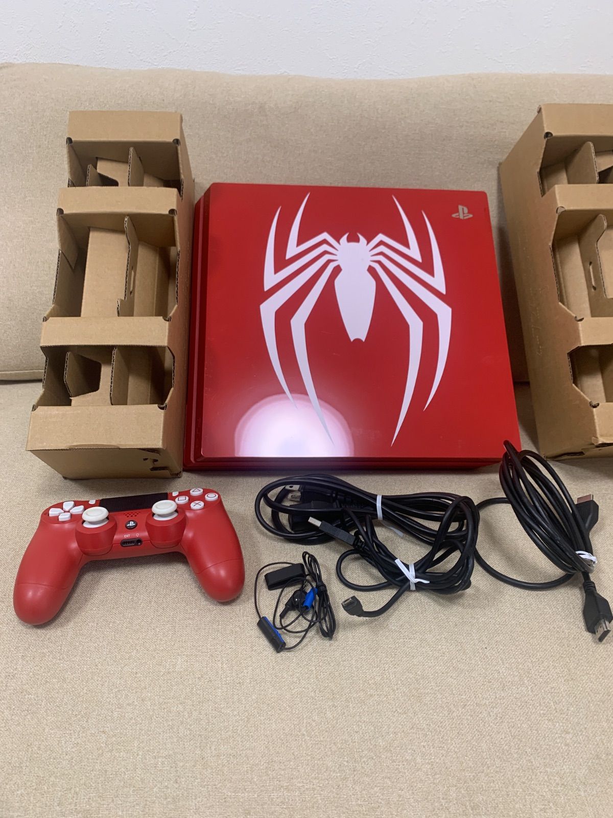 PlayStation 4 Pro Marvel s Spider Man Limited Edition CUHJ 10027