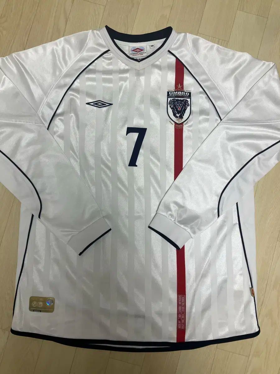  イングランド OVER THE PITCH x アンブロ 100周年 オマージュ フットボール ジャージ その他 ウェア