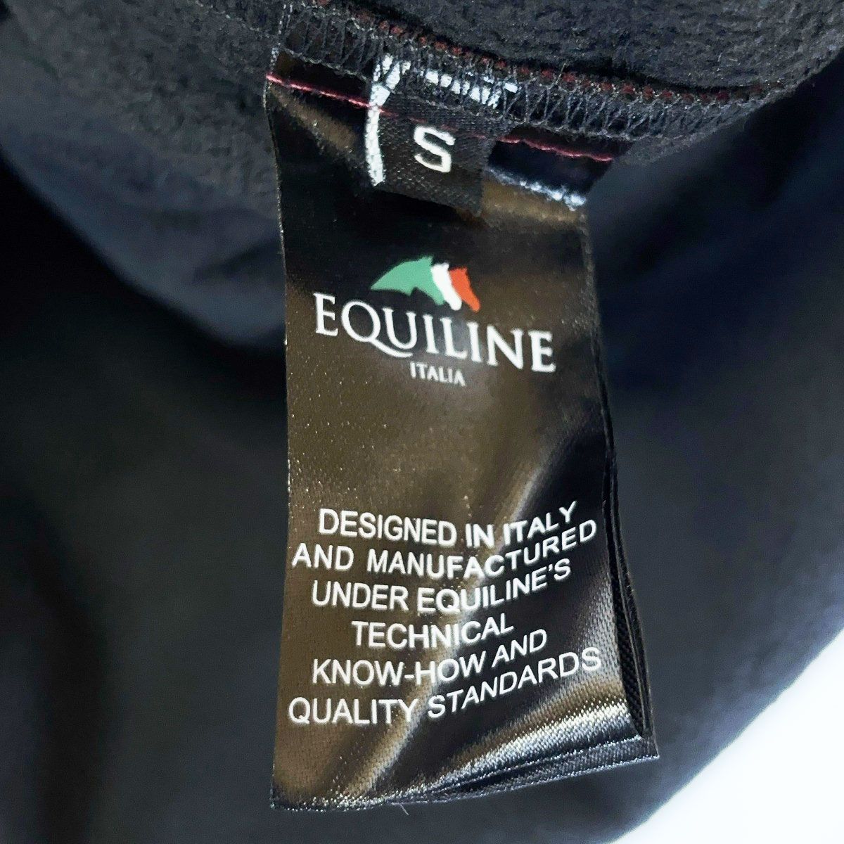 ソフトシェル 防水ジャケット