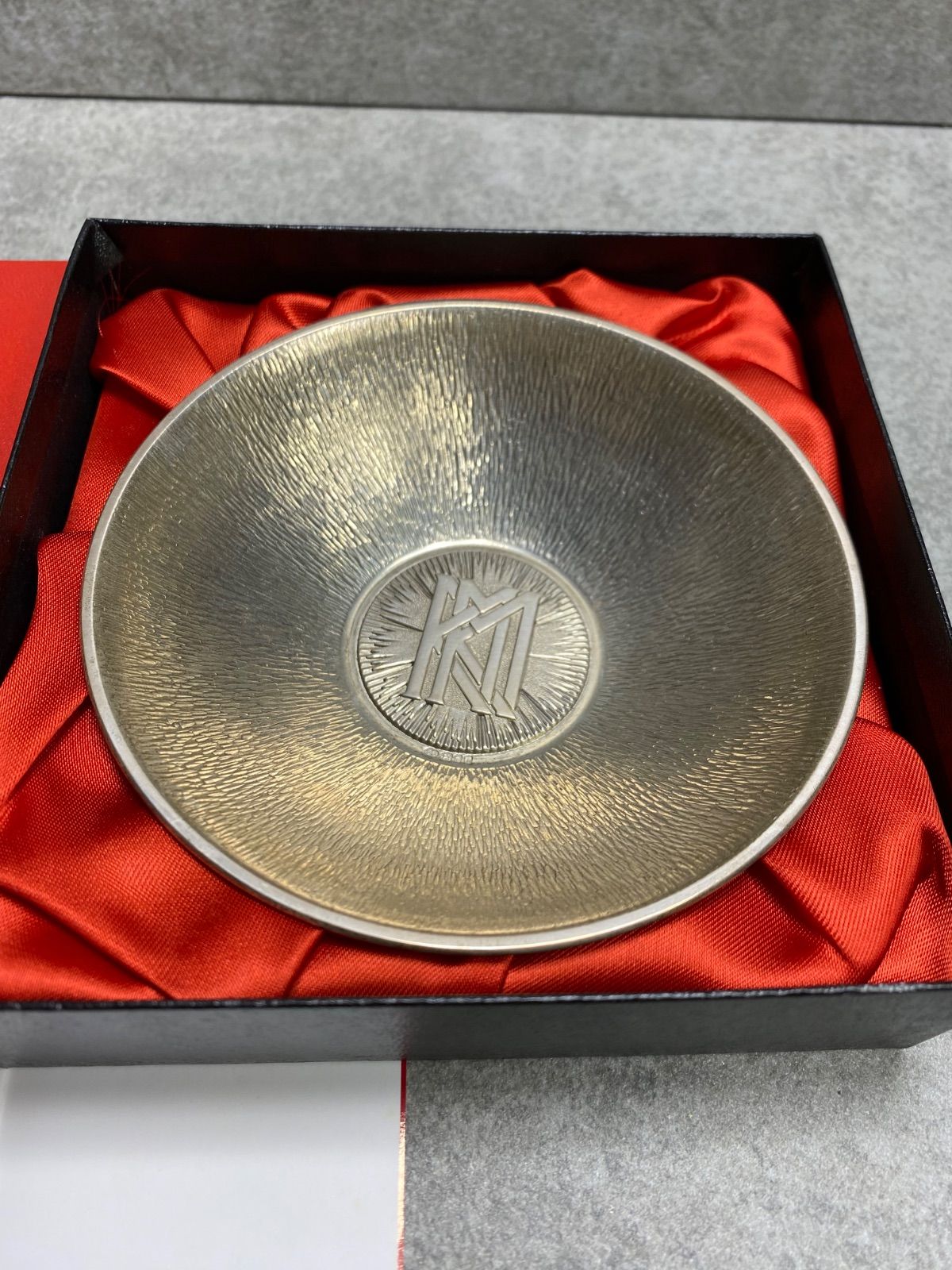 王室御用達 シリアルナンバー入り