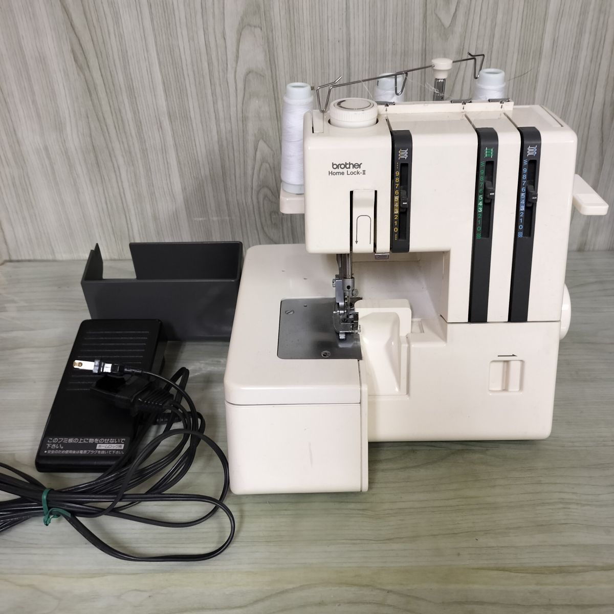 通電のみ OK ブラザー BROTHER Home Lock 2 TE 4 B 730 ロックミシン ソーイングマシーン 取説欠 020041
