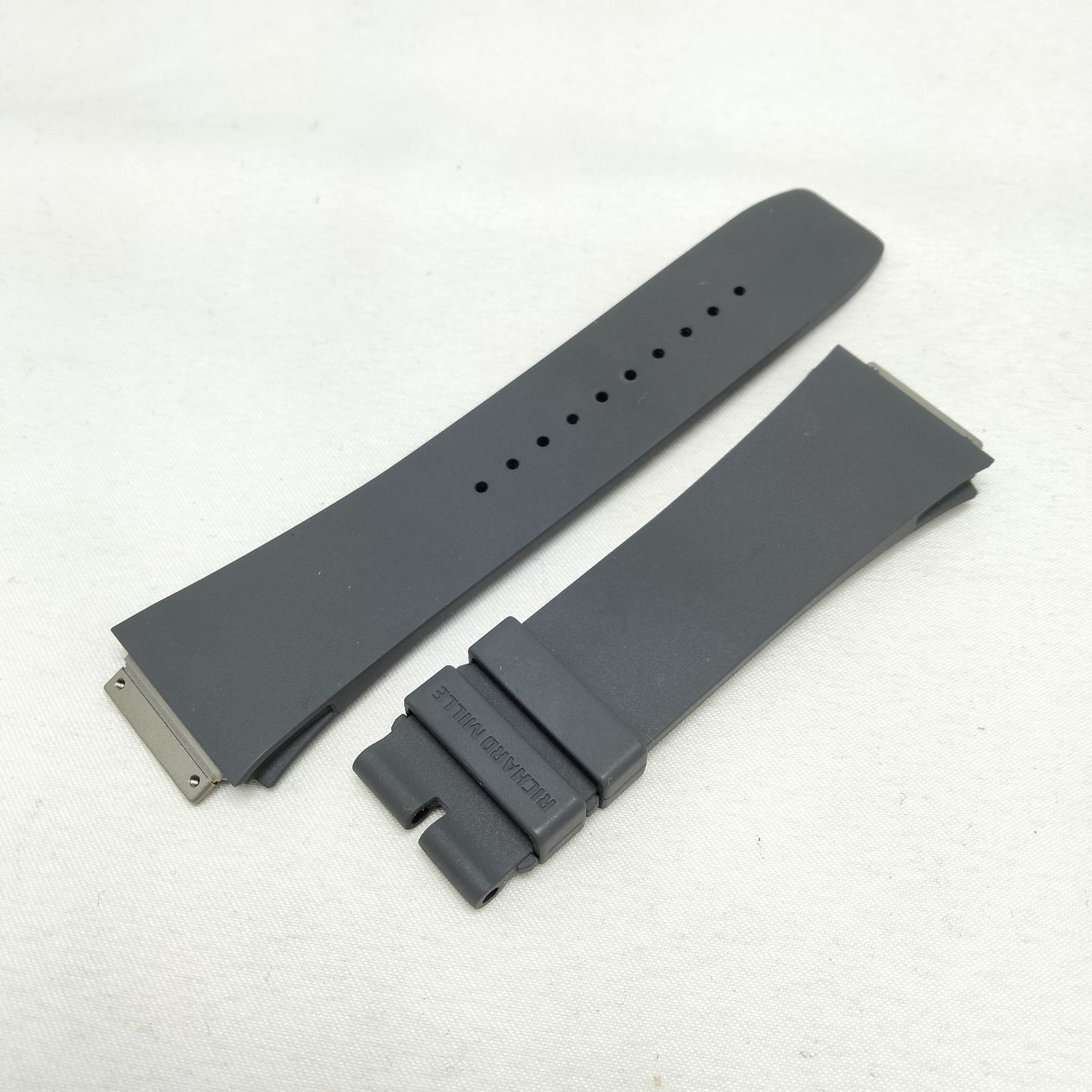 RICHARD MILLE リシャールミル 67-01M 時計ベルト 18mm 替えベルト ラバー グレー