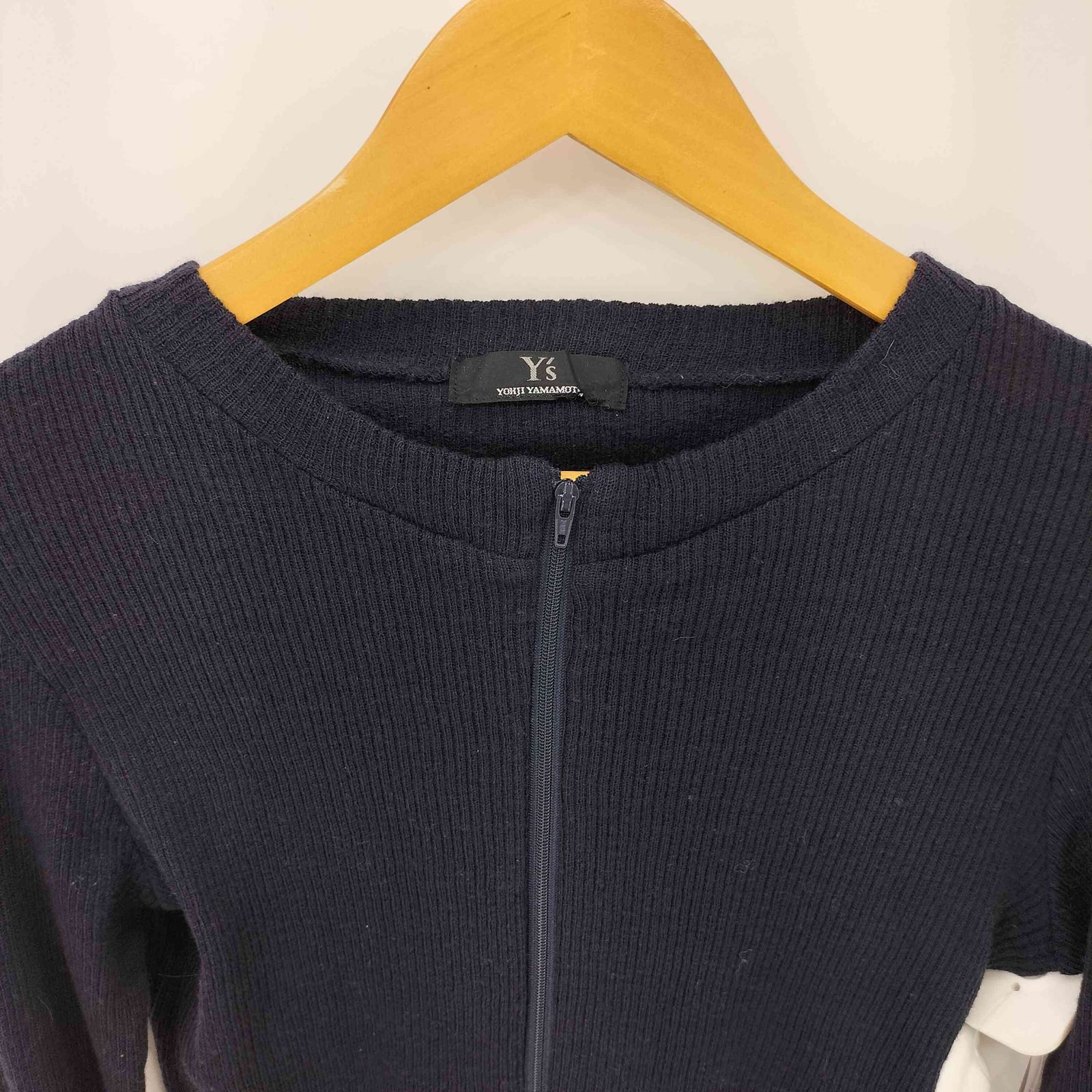 クルーネックカーディガン