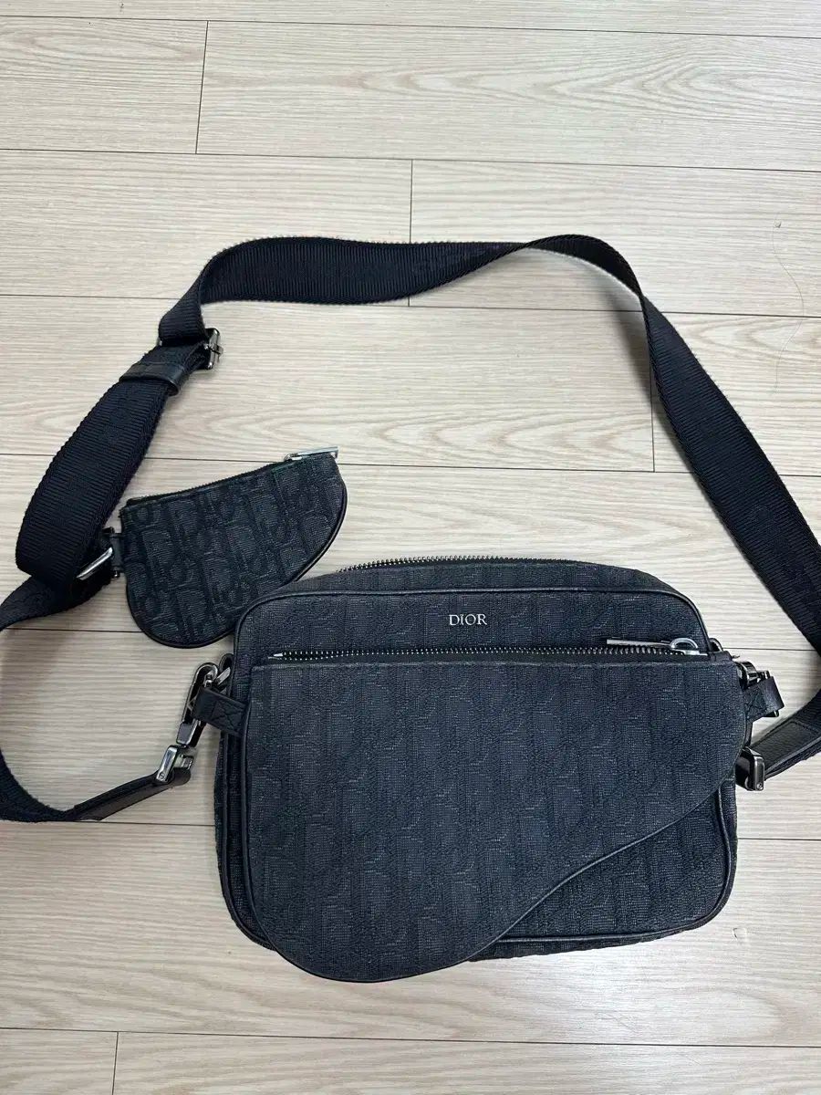 ディオール メンズ トリプル ポーチ バッグ