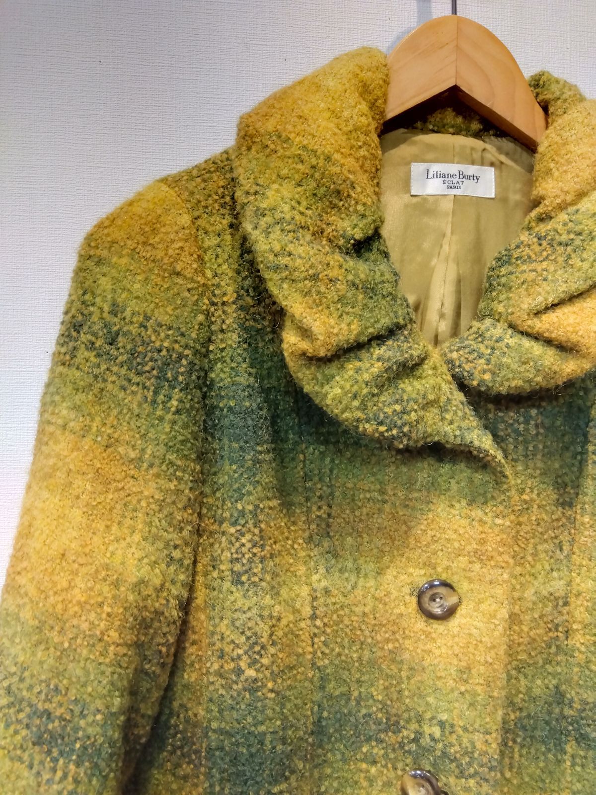 M20 Liliane Burty ECLAT リリアンビューティ エクラ コート 黄色×緑 襟元 デザイン Sサイズ
