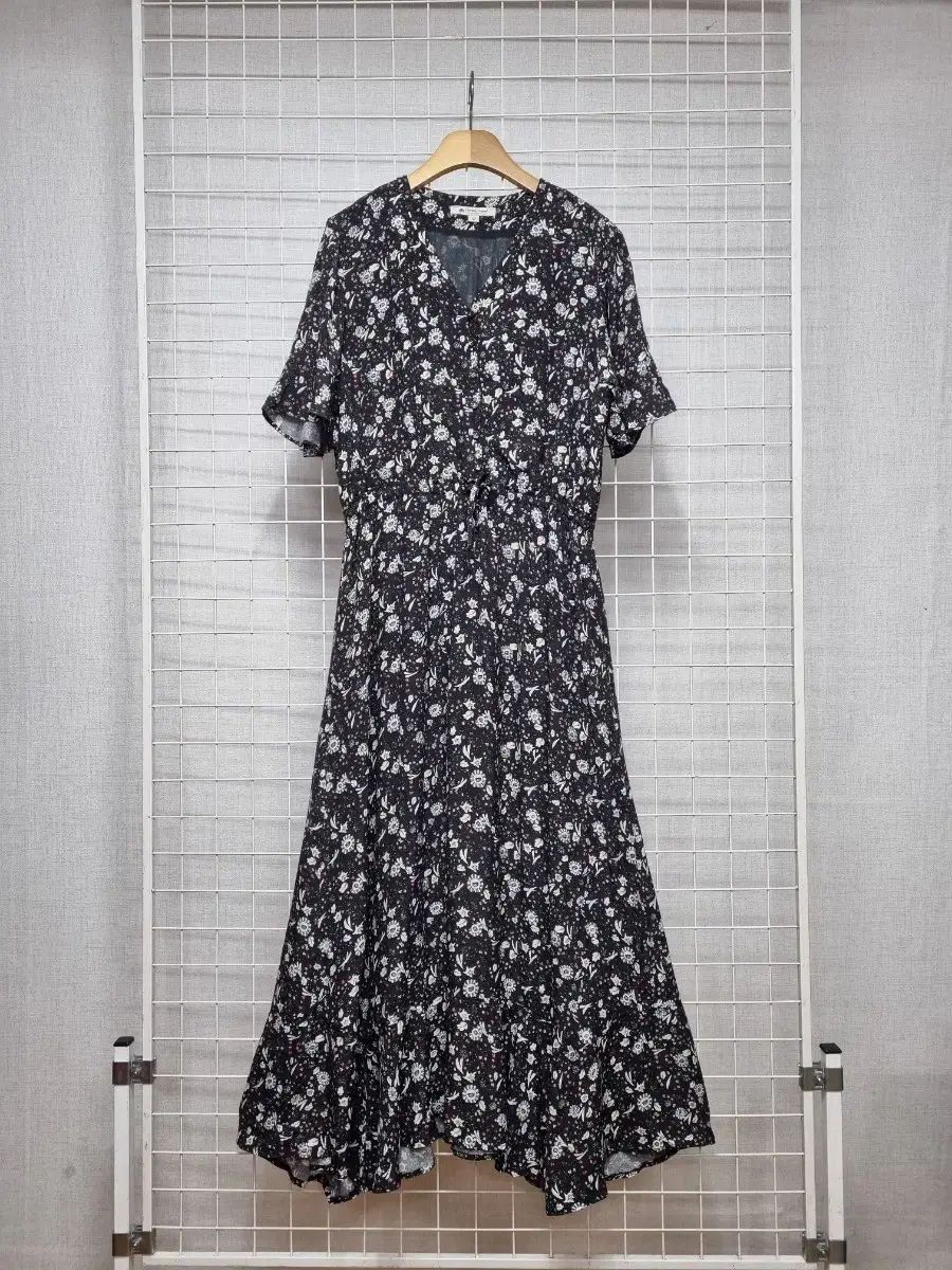 サースデーアイランド ONE PIECE M ほぼ