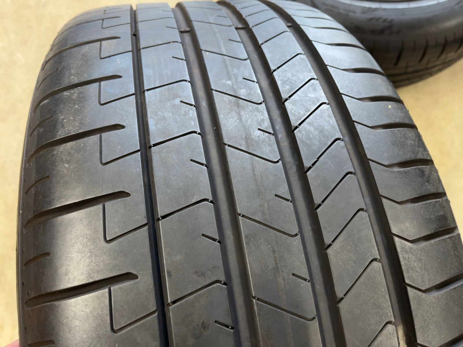  BMW G 70 7シリーズ ピレリ付 20インチ 4本セット 20インチ タイヤ ホイールセット