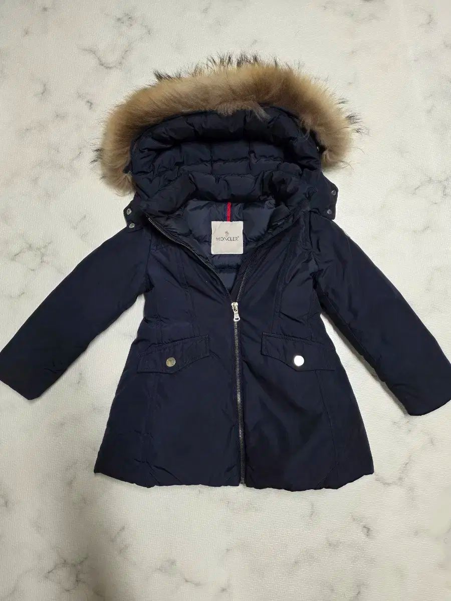 モンクレール レディース 女の子 ネイビー ダウン 6 y ファー-WHO 取り外し