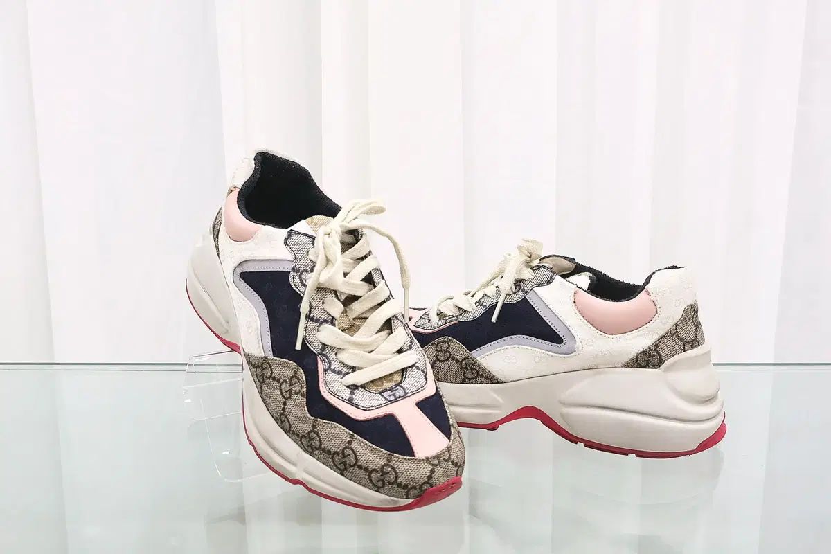 グッチ GG モノグラム ライトン スニーカー 620185