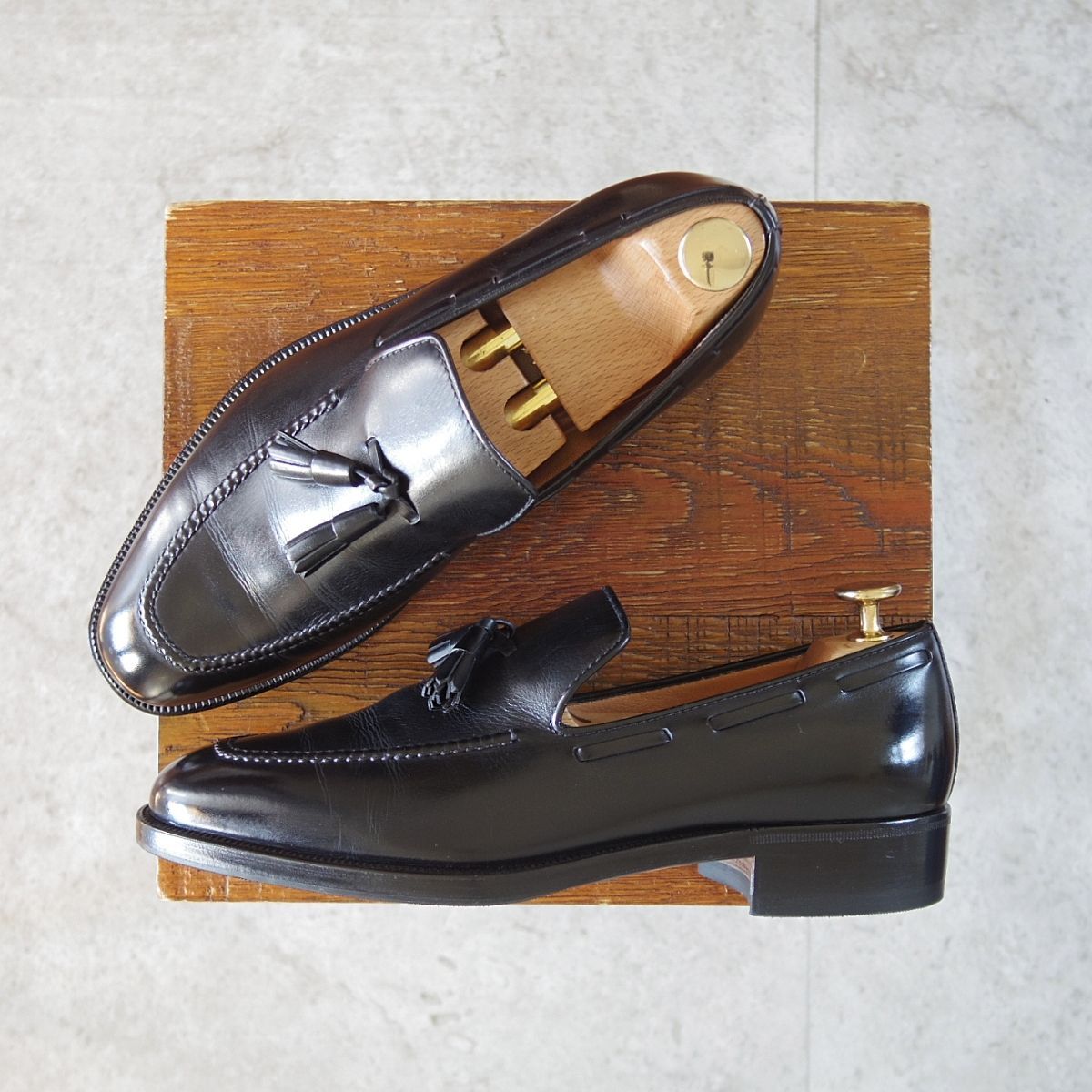 上 伊 タニノクリスチー SIZE 5.5 定価10万円以上 タッセルローファー 黒 カーフ メンズ TANINO CRISCI o079