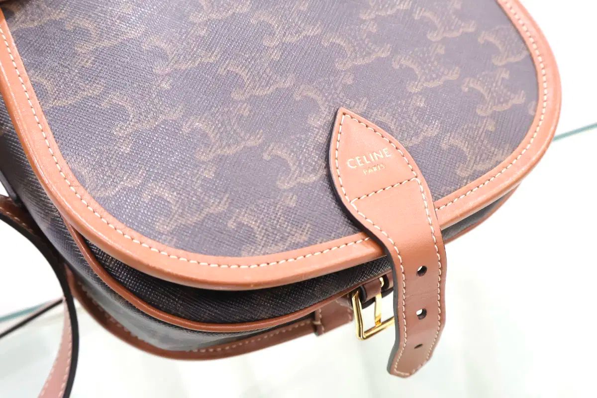  セリーヌ トリオンフ ポールコ ミディアム クロスバック 04 LU デパート メッセンジャーバッグ ショルダーバッグ