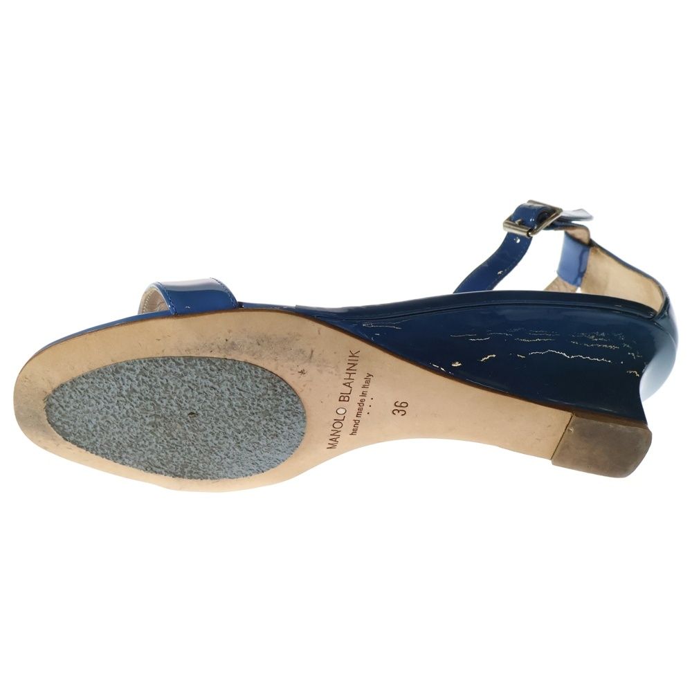 MANOLO BLAHNIK (マノロブラニク) パテントレザー ストラップ ヒール