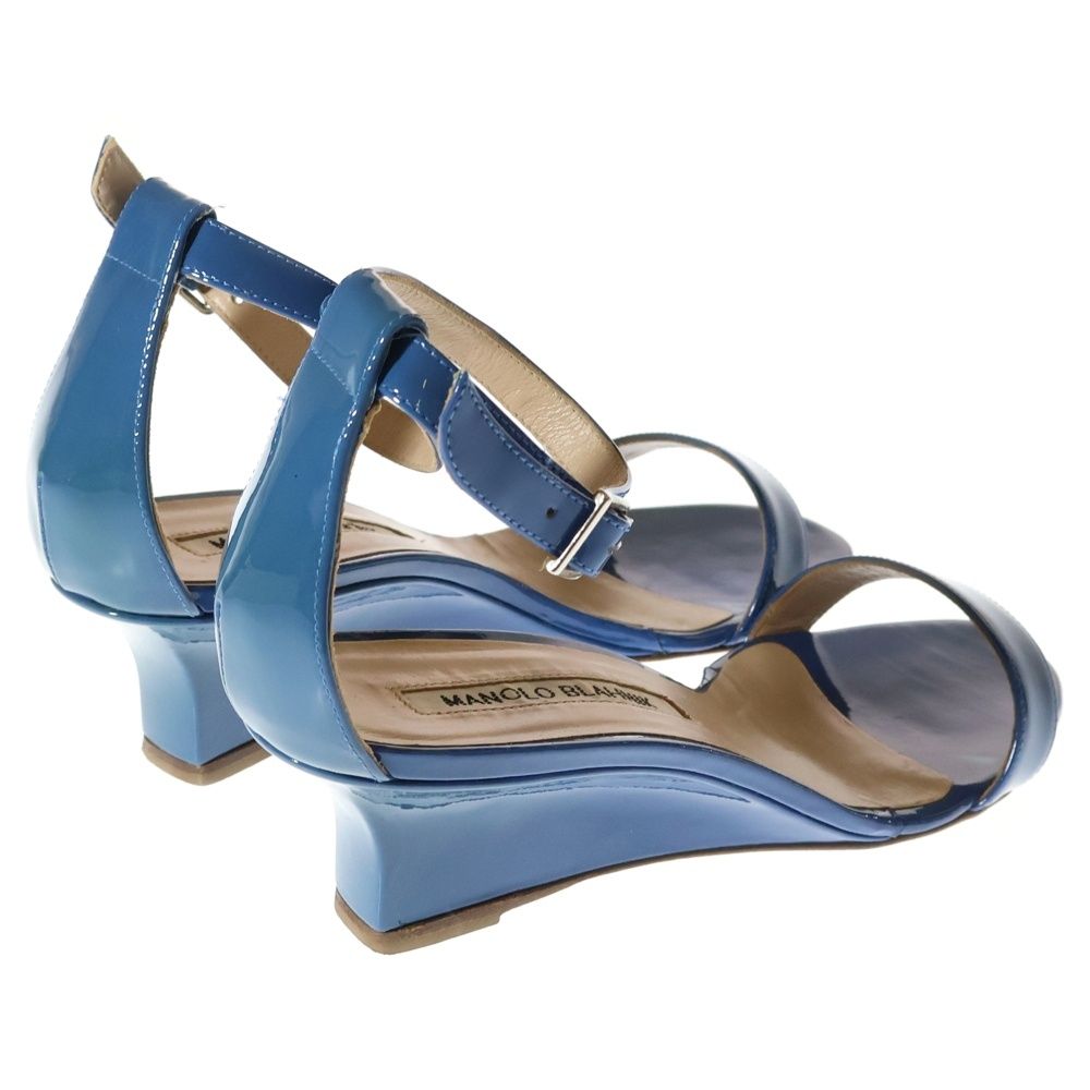 MANOLO BLAHNIK (マノロブラニク) パテントレザー ストラップ ヒール