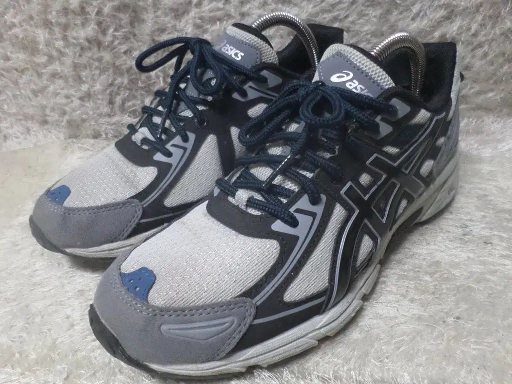 グレイシア グレー