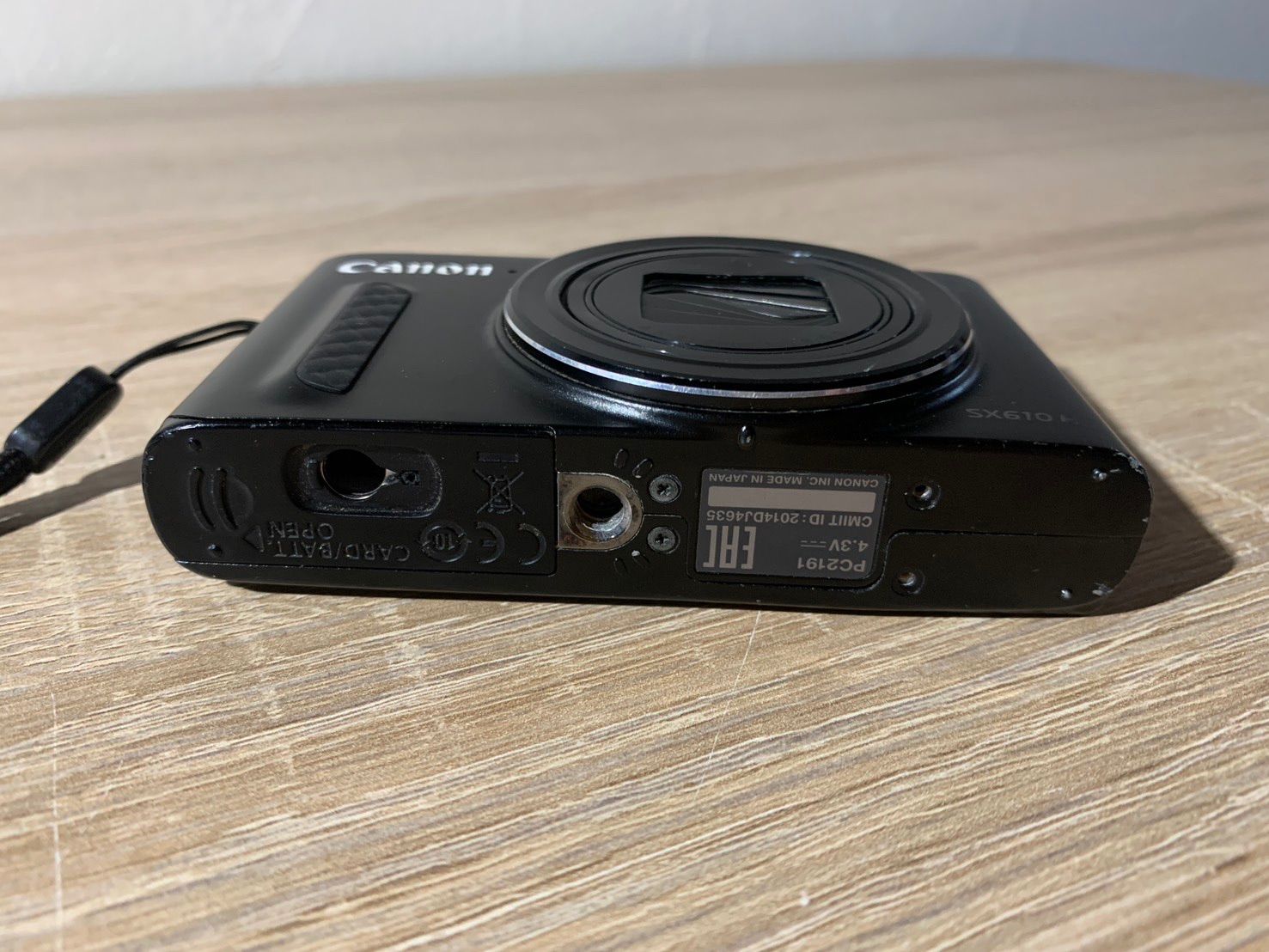 ブラック デジカメ