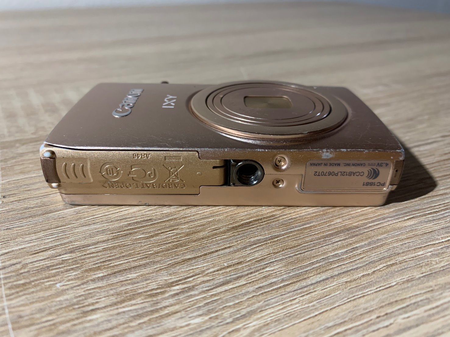 Cann IXY 430F ゴールド Canon IXY 430F デジタルカメラ ゴールド 美品