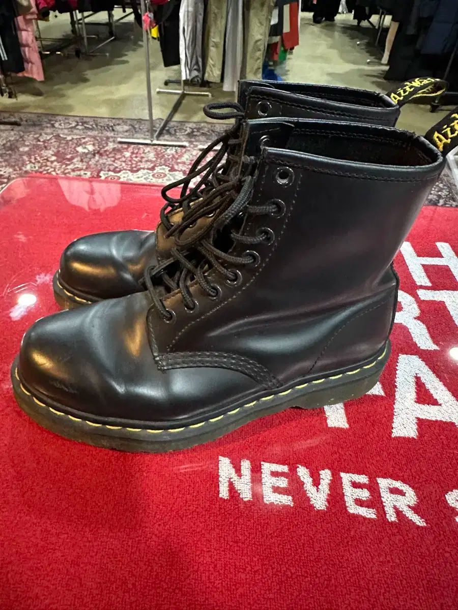 DR. MARTENS ドクターマーチン 8ホールブーツ