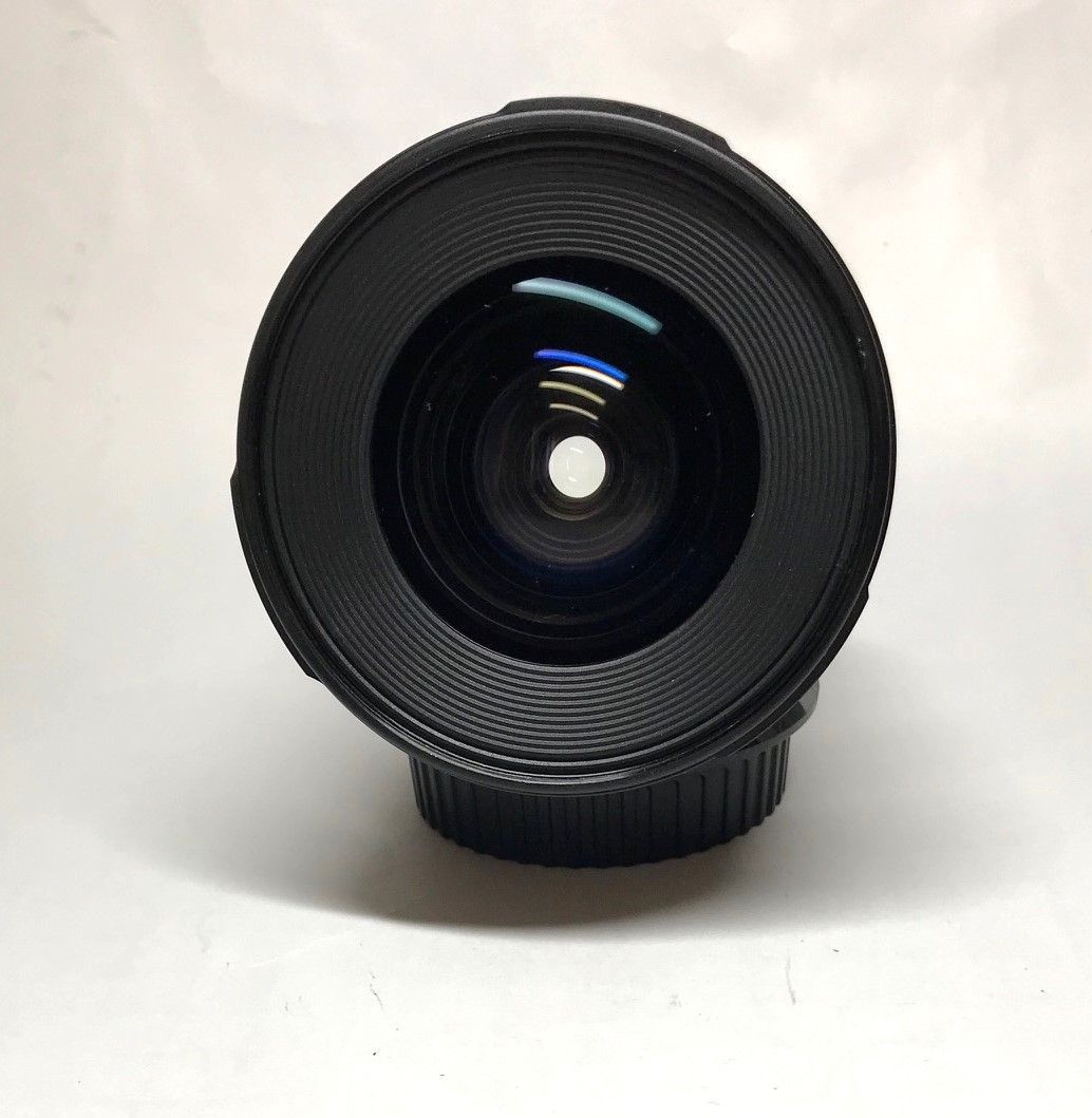 未使用に近い Canon EF 20mm F2.8 USM キャノン #9075 未使用に近い Canon EF 20mm F2.8 USM キャノン #9075 未使用に近い