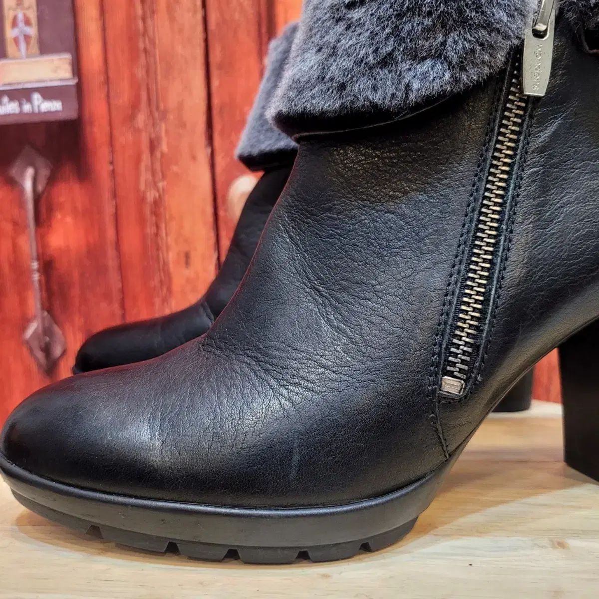 シープスキンバイ アンクルブーツ