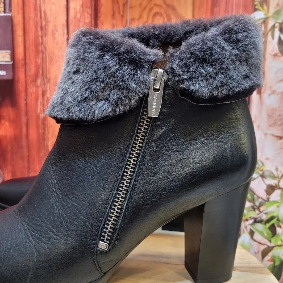 シープスキンバイ アンクルブーツ