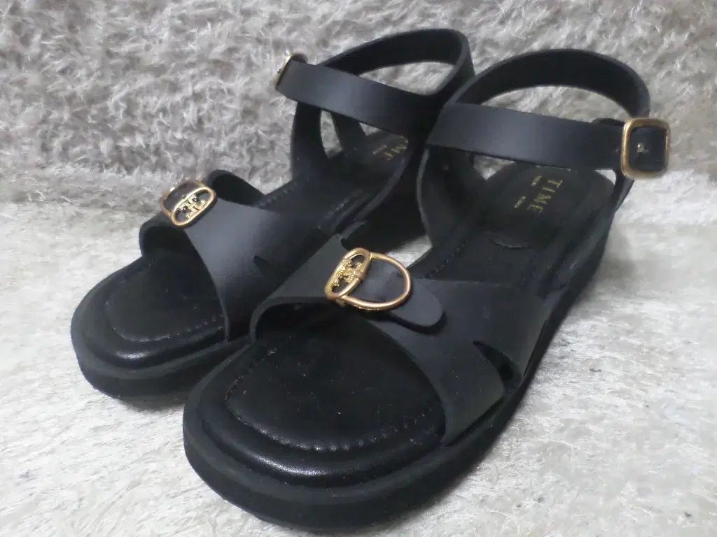 235 TIME サンダル スリッパ The HANDSOME ブラック 靴