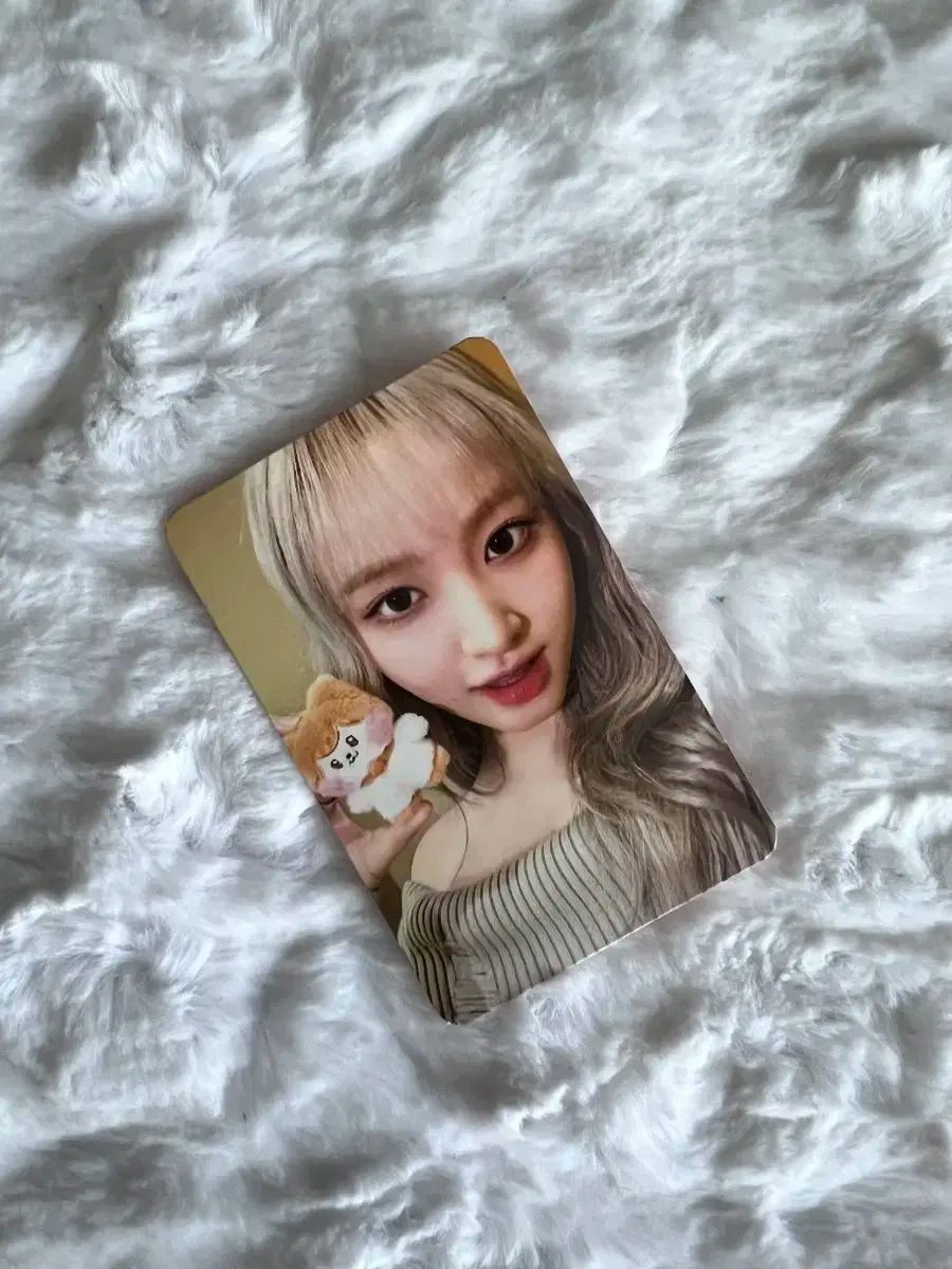 IVE レイ トレカ minive ミニヴ　スクラッチ くじ IVE レイ トレカ minive ミニヴ スクラッチ くじ 公式 IVE リズ