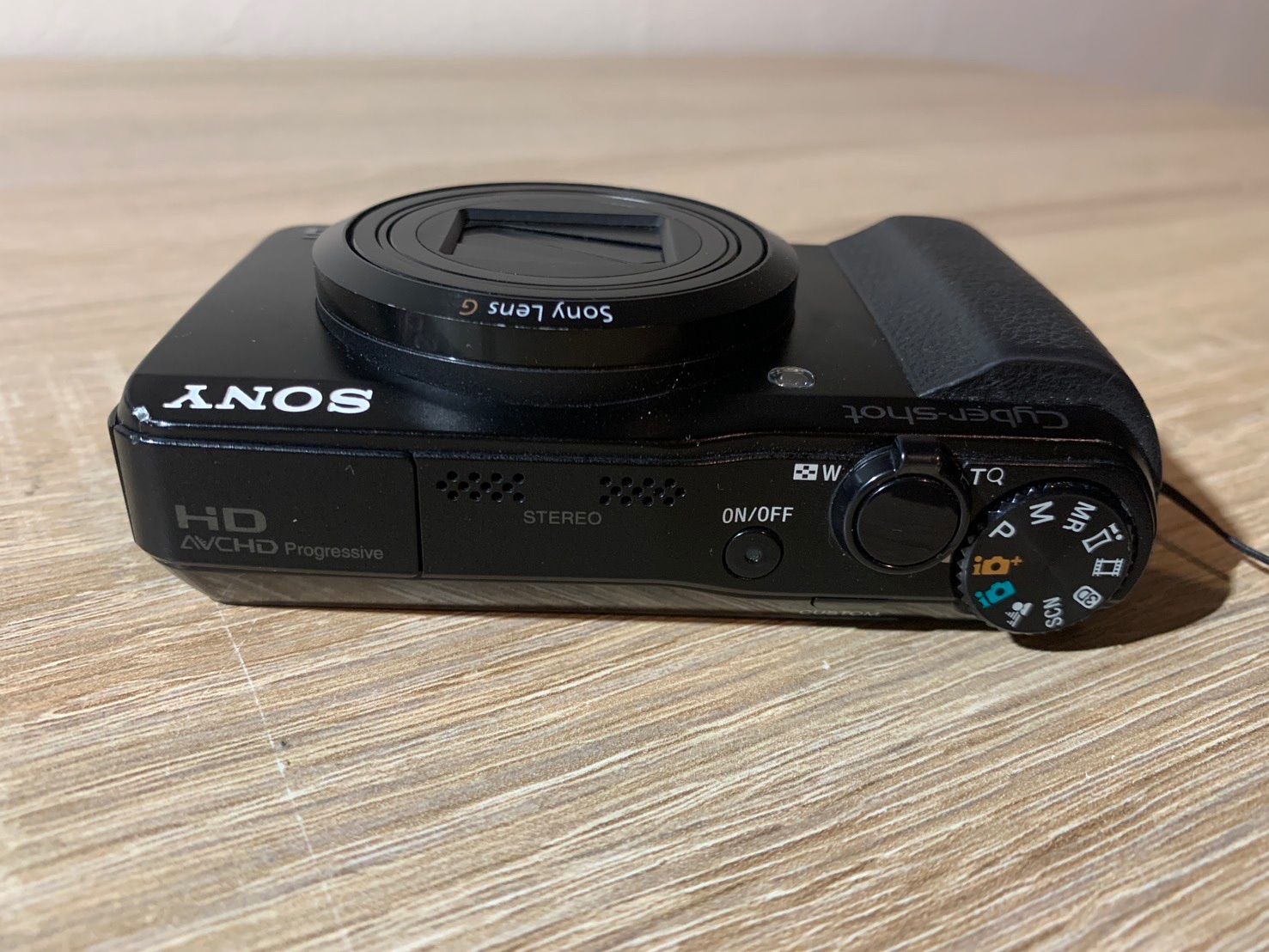 ブラック デジカメ