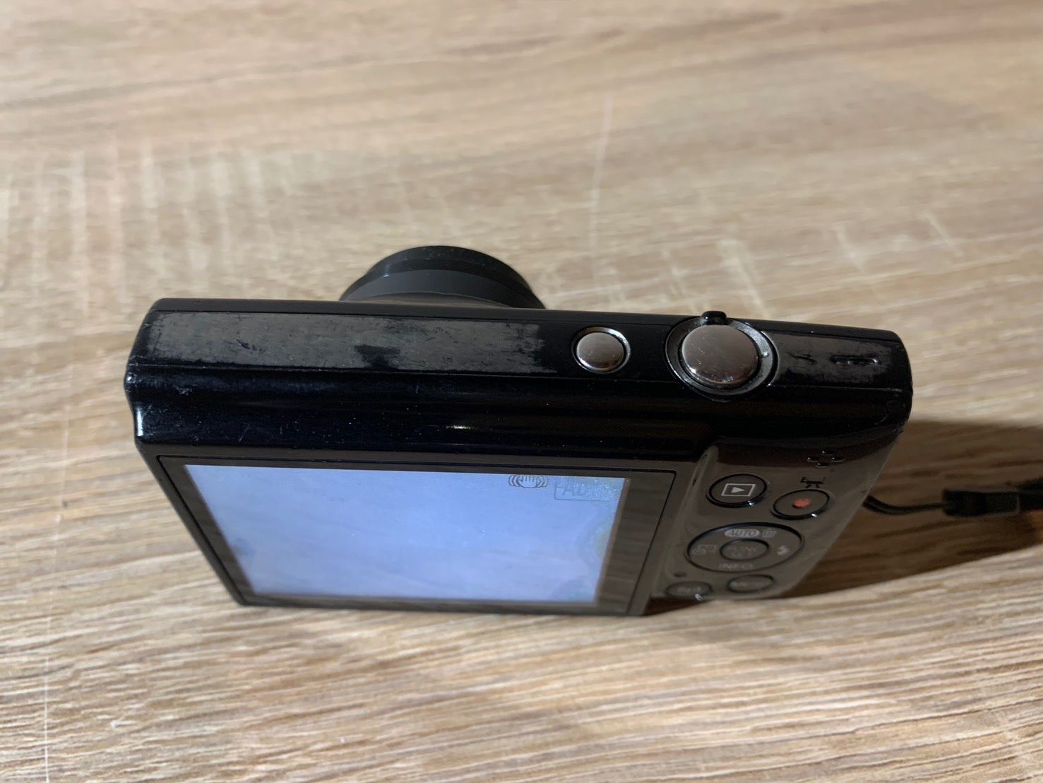 6391 Canon キヤノン IXY 210 ブラック デジカメ