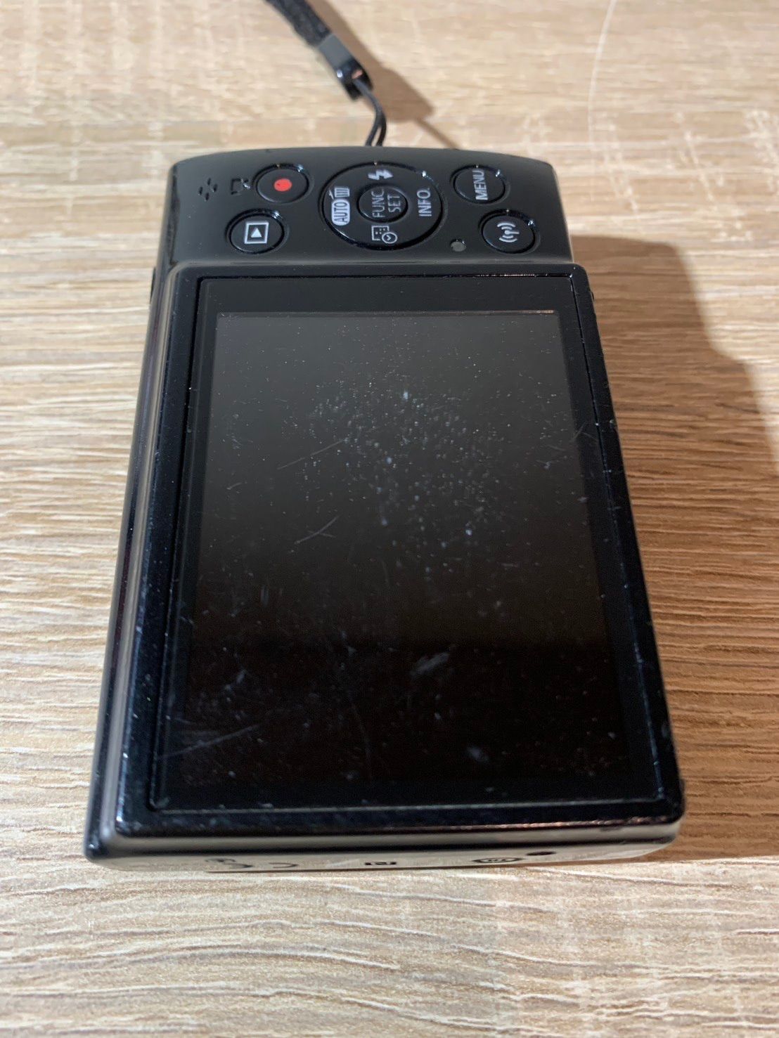 6391 Canon キヤノン IXY 210 ブラック デジカメ