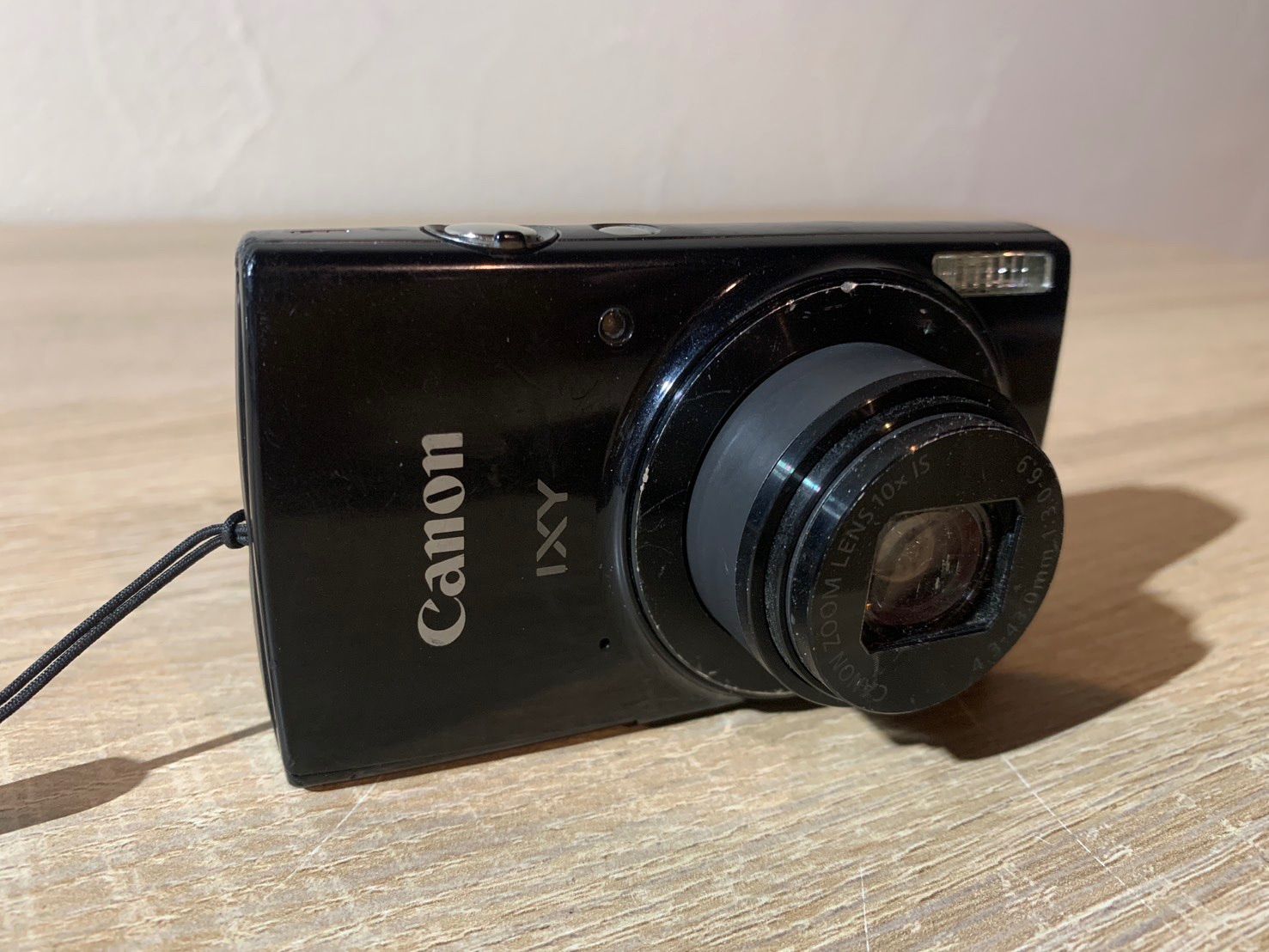 6391 Canon キヤノン IXY 210 ブラック デジカメ