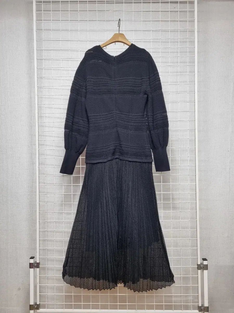 DEWL ニットワンピース ブラック