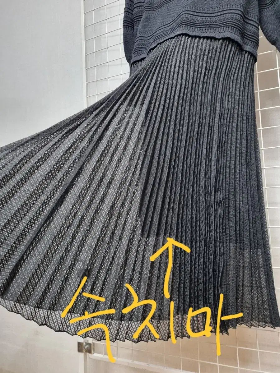 DEWL ニットワンピース