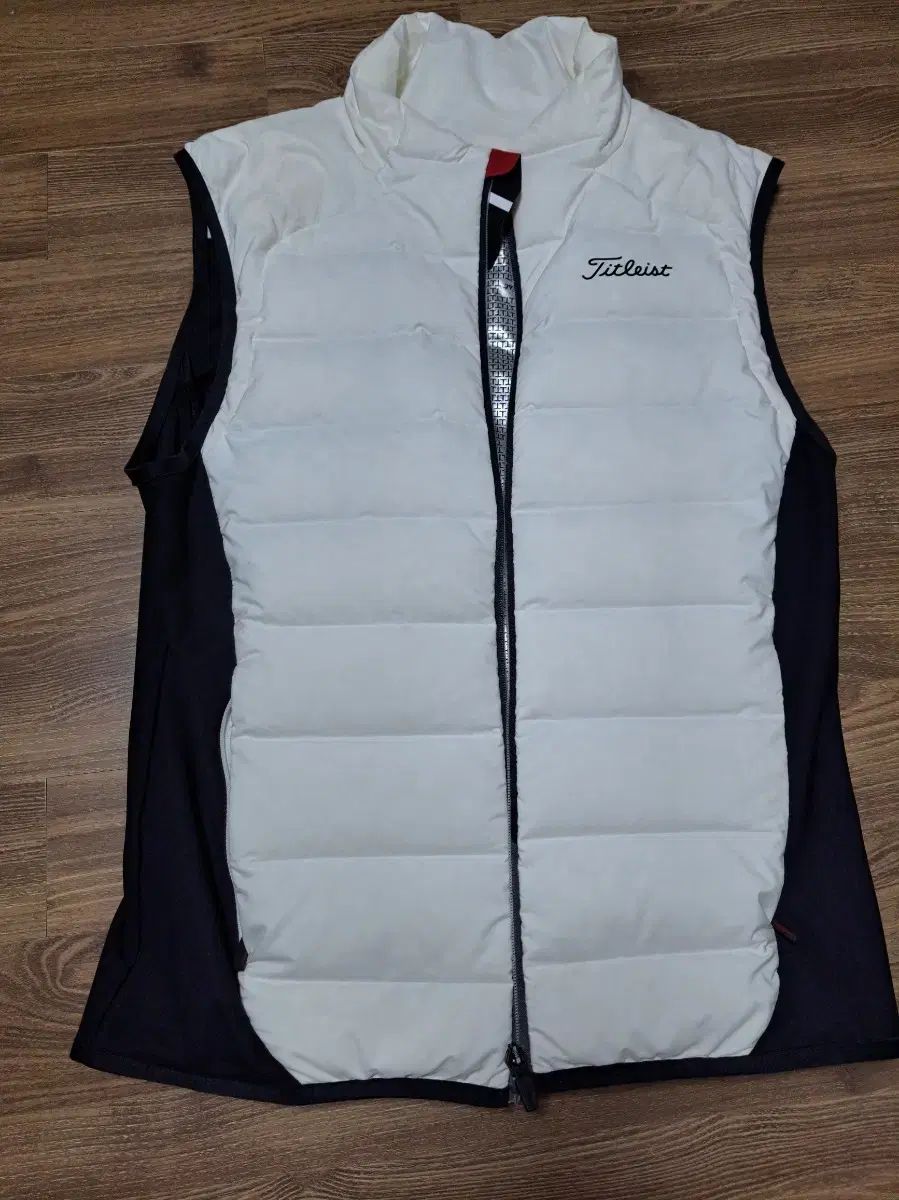 タイトリスト グースダウンベスト