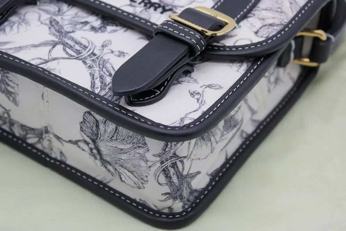 クロスバック 8048520