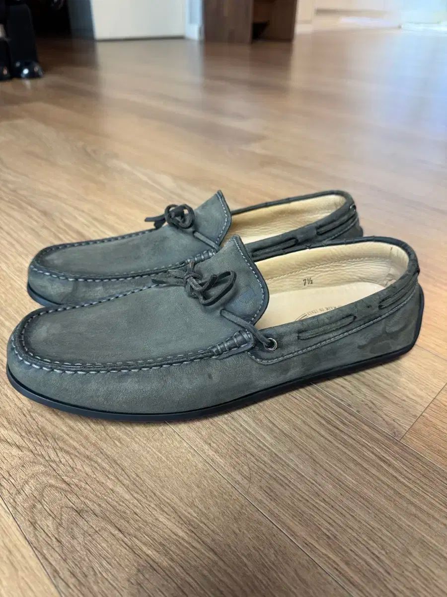 TOD S トッズ スウェード ローファー 7 5 サイズ