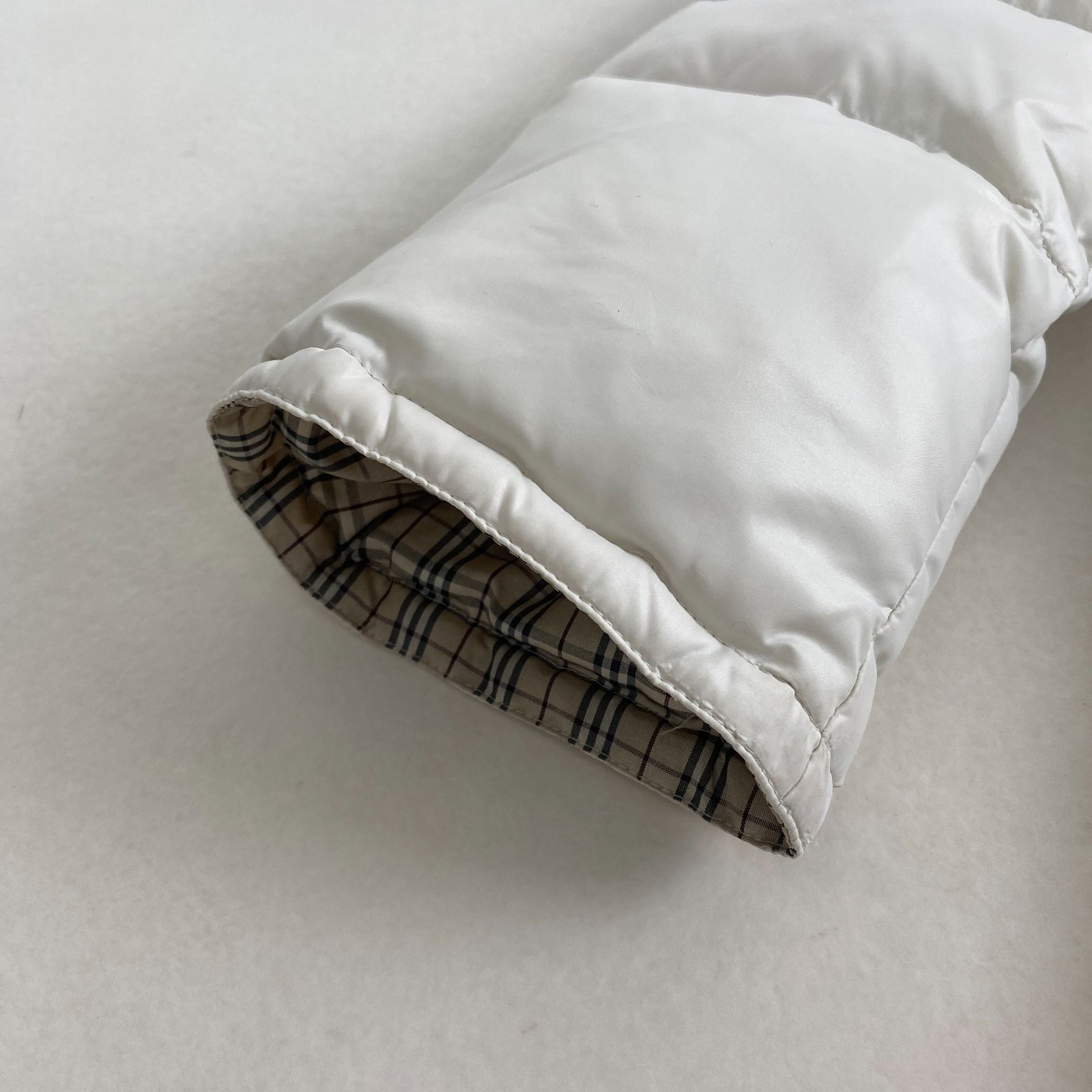 BURBERRY ダウンコート グレージュ 38 ファーフード 厚手 チェック BURBERRY ダウンコート グレージュ 38 ファーフード 厚手 チェック