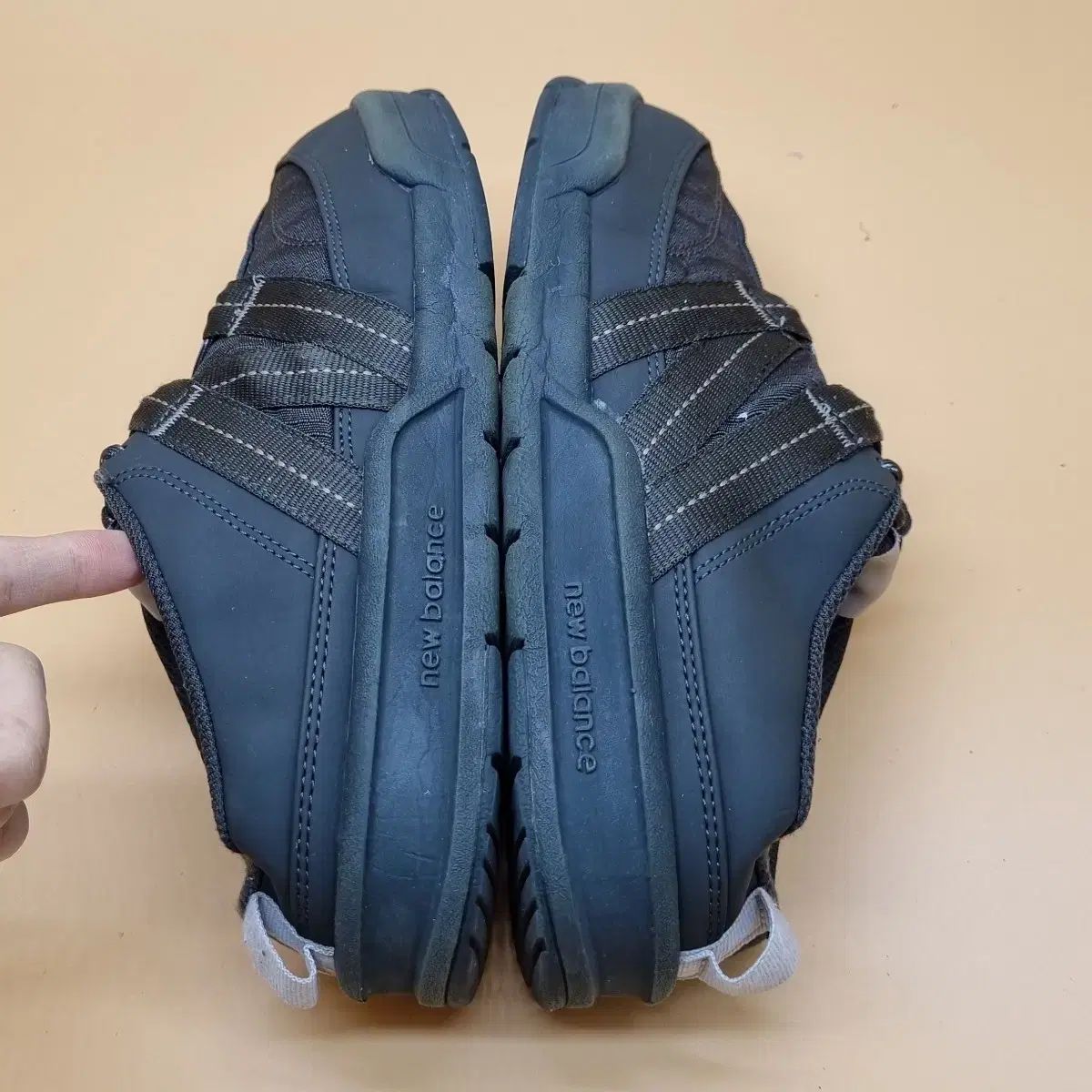 ニューバランス