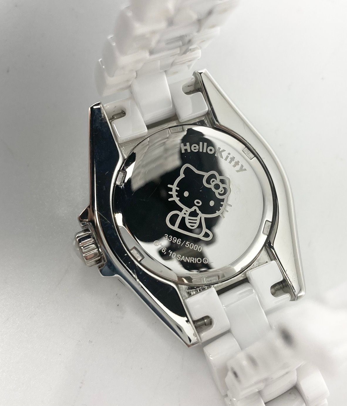 サンリオ ハローキティ 35周年記念 ホワイトセラミック 最も安い