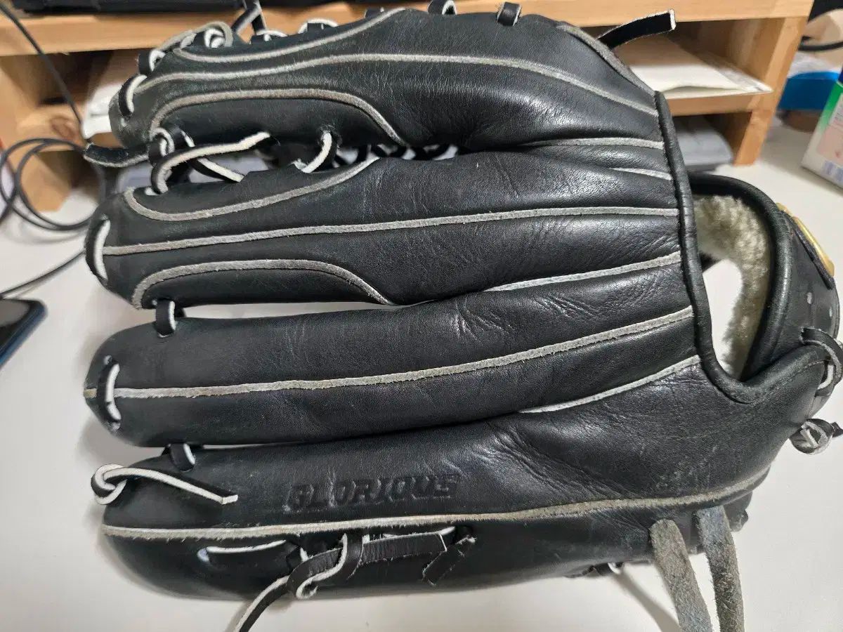アシックス GOLDSTAGE 外野グローブ