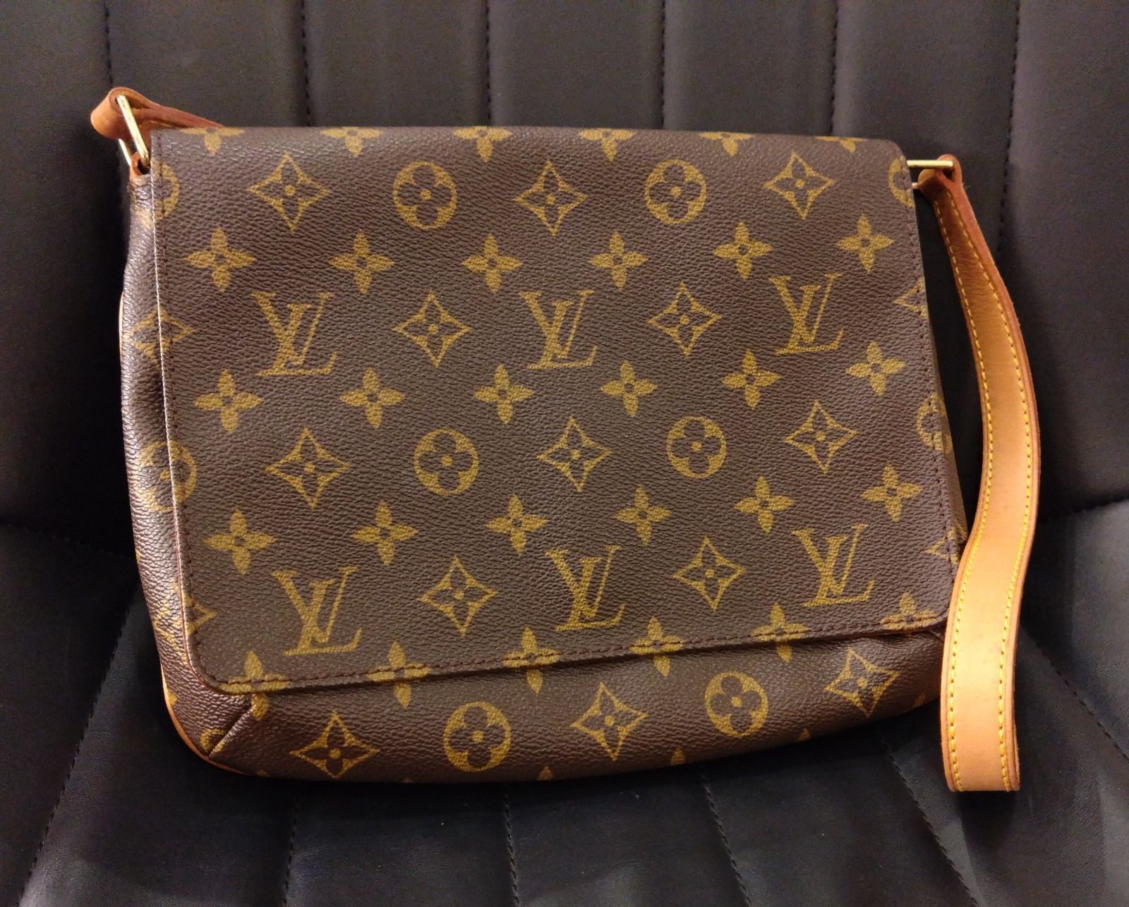 NA 04766 LOUIS VUITTON ルイヴィトン モノグラム ミュゼット タンゴ ショルダーバッグ M 51257