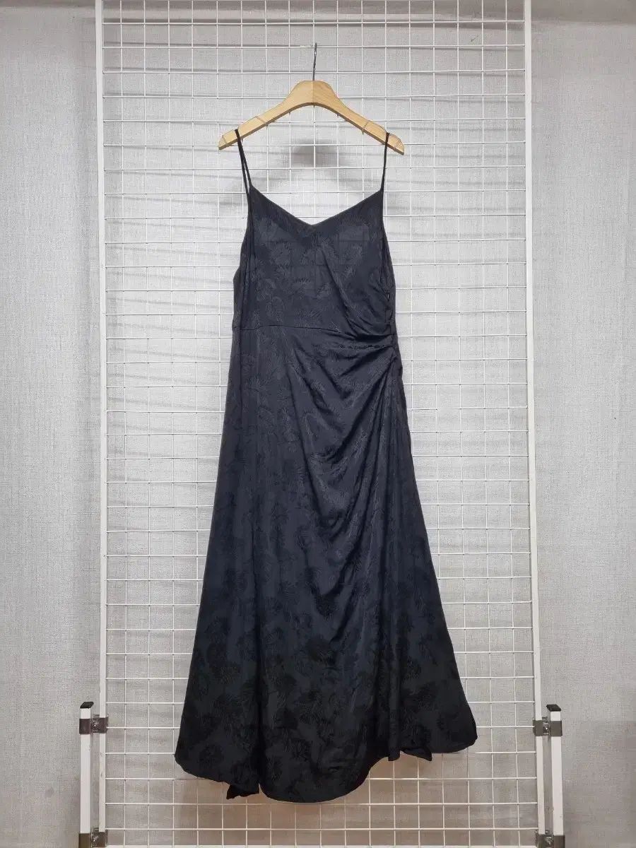 EGOIST ONE PIECE ブラック