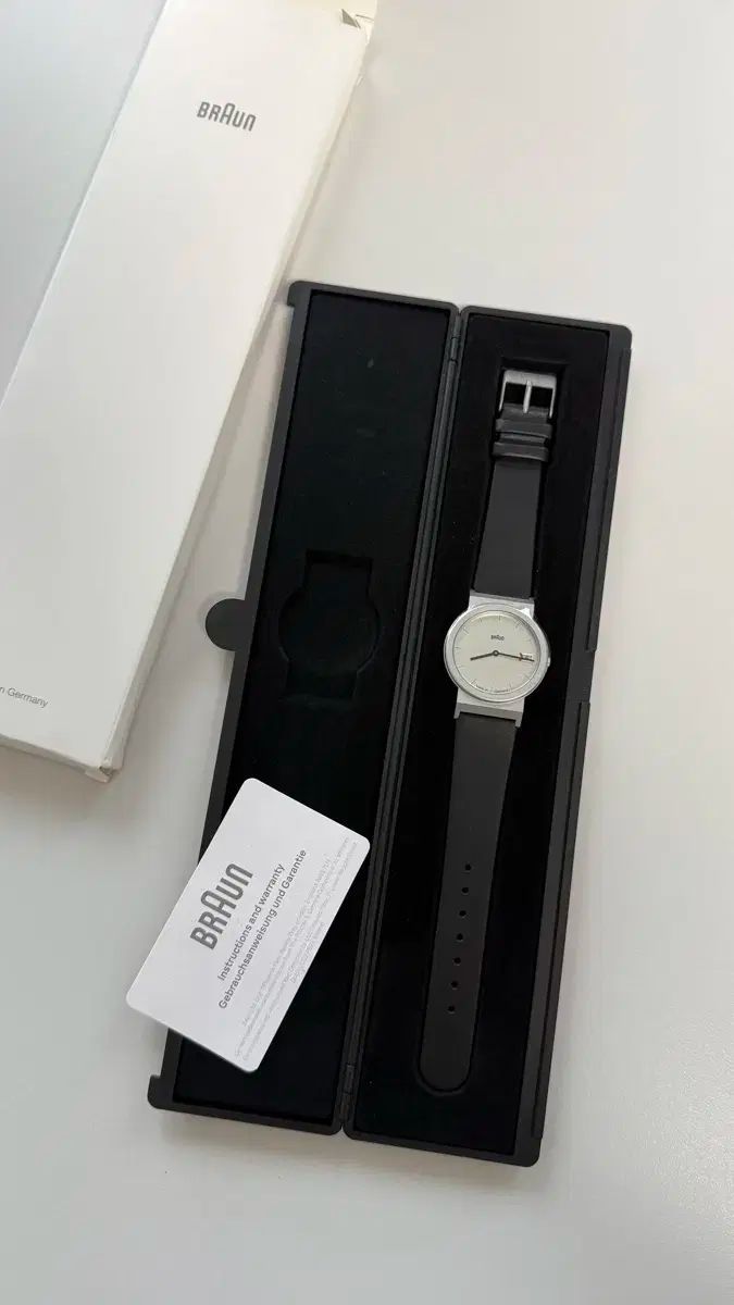 ブラウン braun aw50 時計