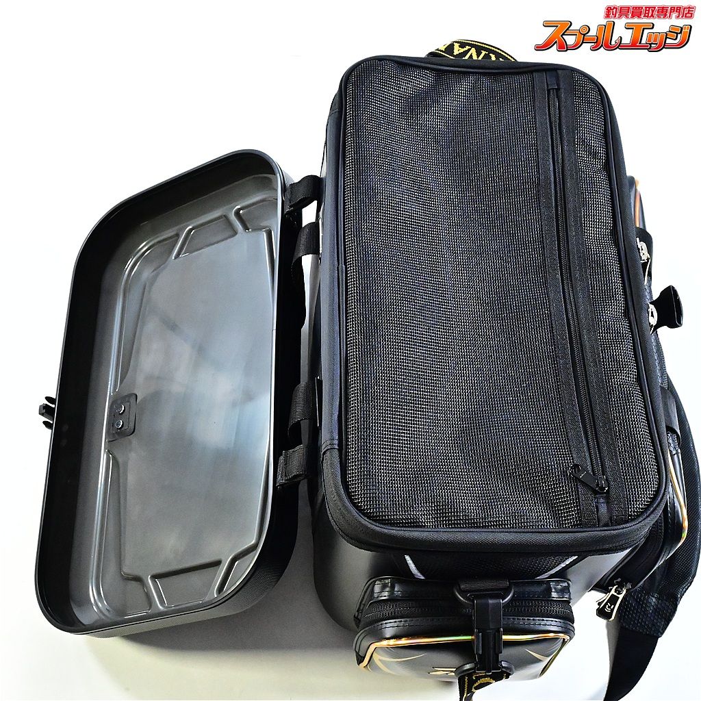 ゴールドブラック