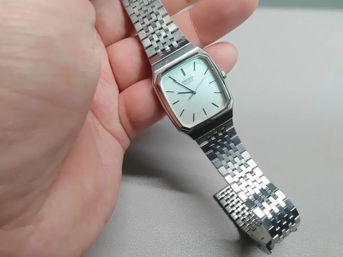 SEIKO 80 s スクエア時計 3421-5230