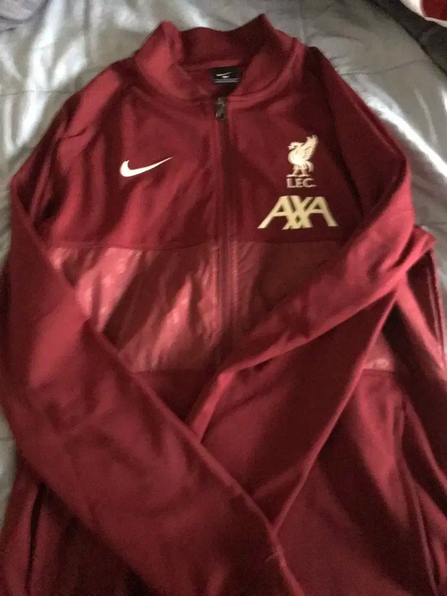 ナイキ リヴァプール AXA トラックジャージ バーガンディ ジャージ