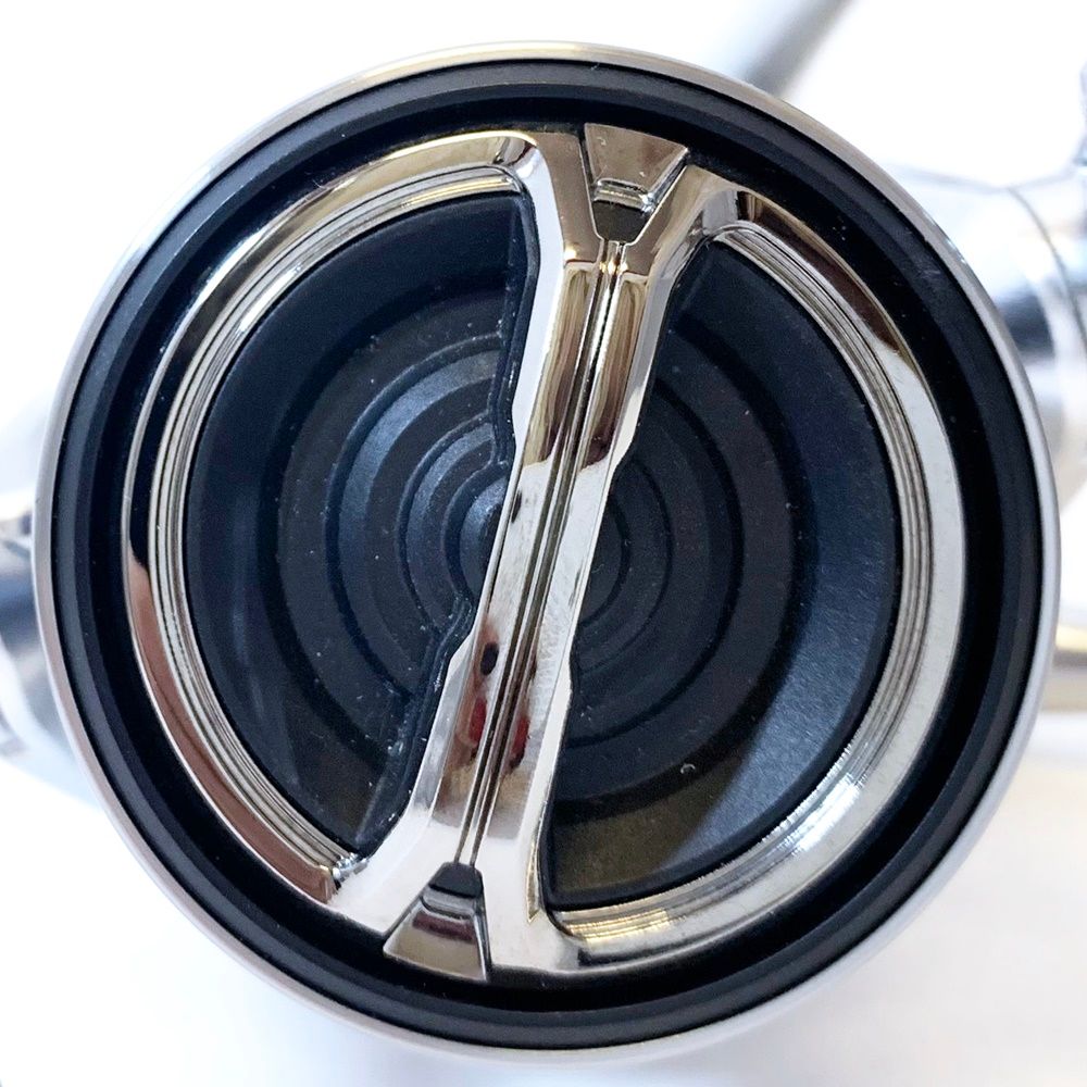 加古川店 SHIMANO シマノ リール 23ストラディック C3000XG カスタムノブ 純正なし スピニングリール 86